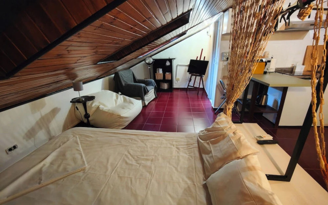 Mercanti Attic Version