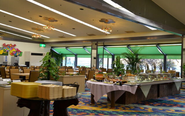 Shirahama Seaside Hotel