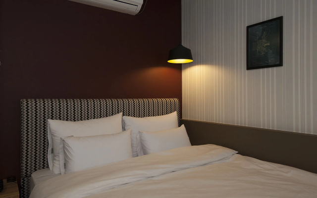Hotel Gray