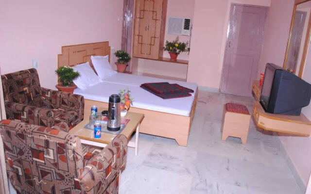 Hotel Richi Palace