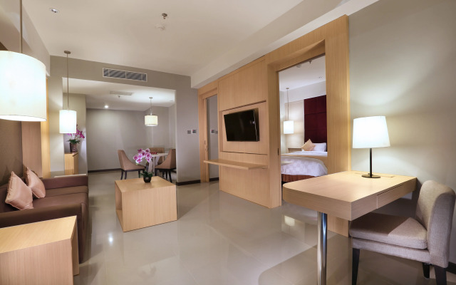 Grand Tan Banjarmasin Hotel & Convention Center - фото 2