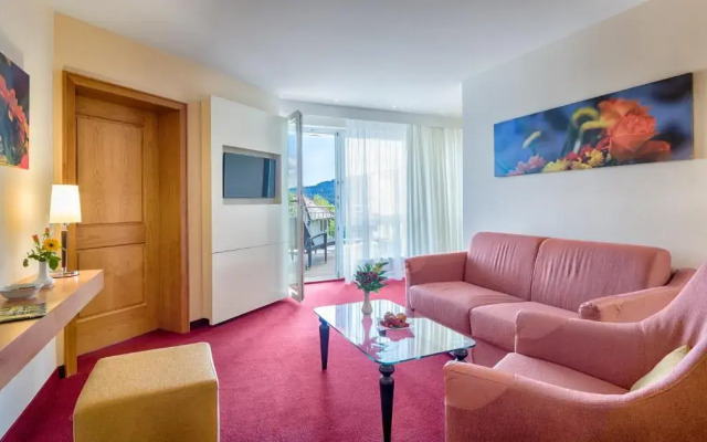 Parkhotel Flora