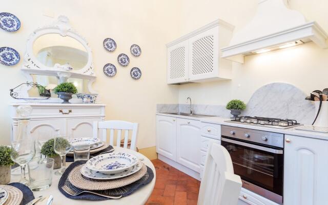 Casa Vera in Lucca with 2 Bedrooms And 2 Bathrooms