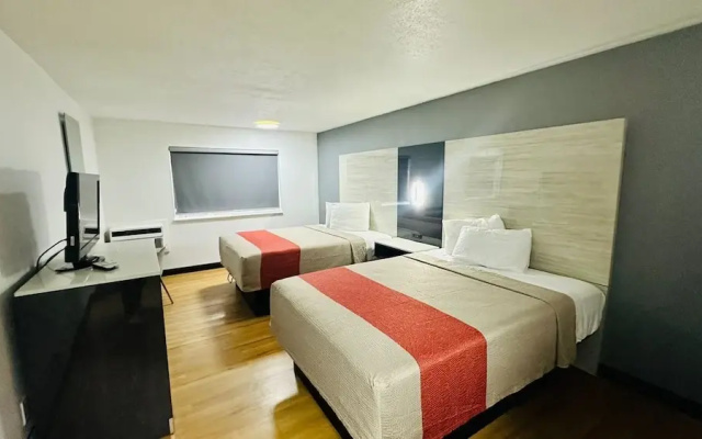 Evergreen Inn Portland Airport