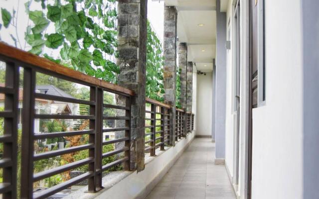 Lotus Hotel, Cafe & Meeting Place