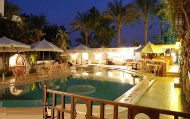 Six Corners Resort