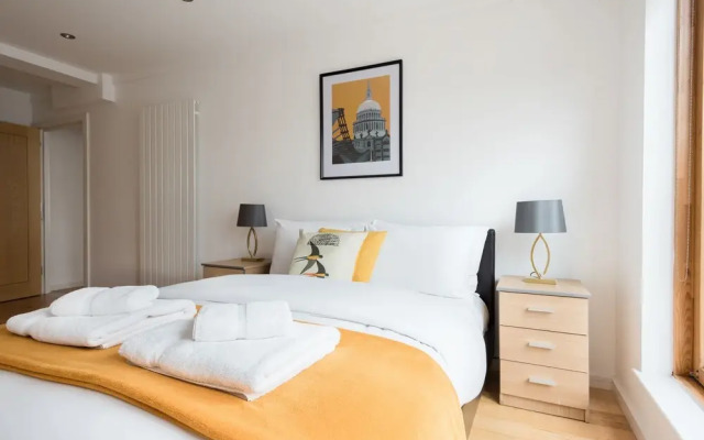 Platinum Apartment next to London Bridge 9995