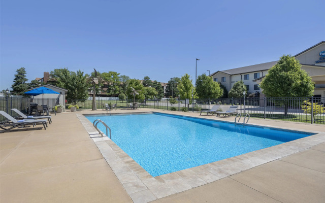 Best Western North Edge Inn