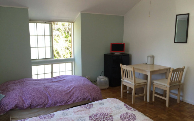 Guest House Shirahama R cafe – Caters to Women - Hostel