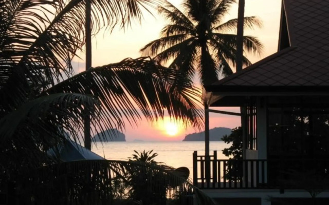 Phangka Paradise Resort