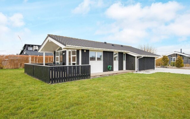 6 Person Holiday Home in Juelsminde-by Traum
