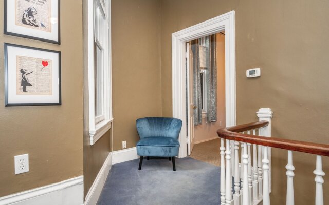 Historic Gem Russell Suite 3