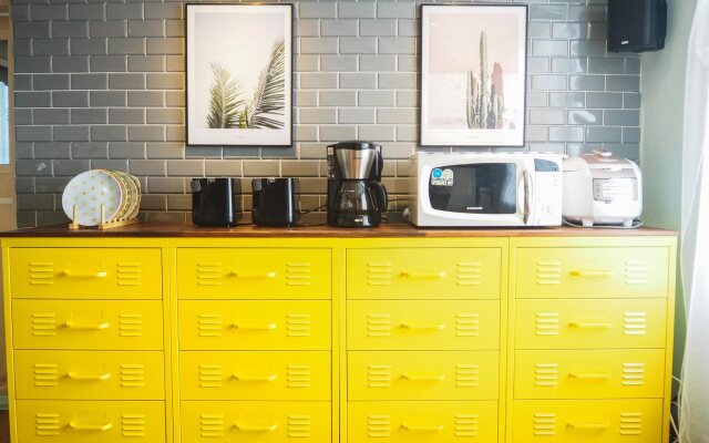 Yellow Guesthouse