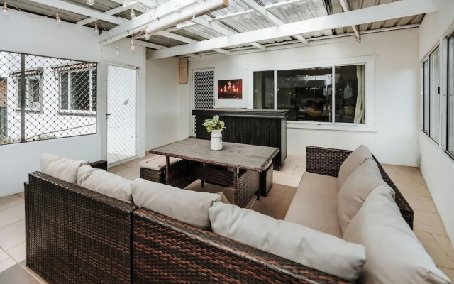 The Waratah Escape Nowra – Lobby – Nowra