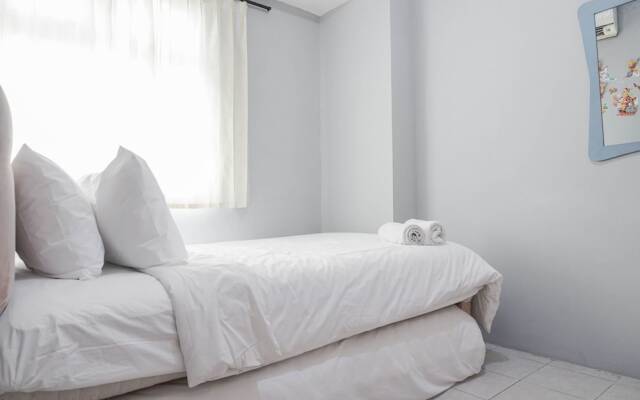 Nice And Cozy Living 2Br At Green Pramuka City Apartment