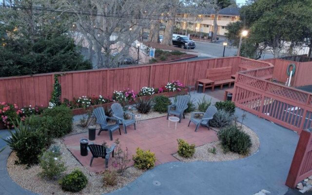 Pelican Inn Monterey
