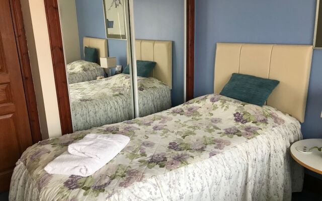 9 East Bay Bed and Breakfast