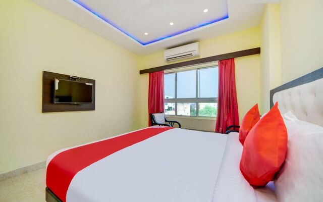 Oyo 40720 Hotel Srs Regency