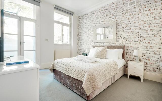 Stunning Home Near Earl s Court