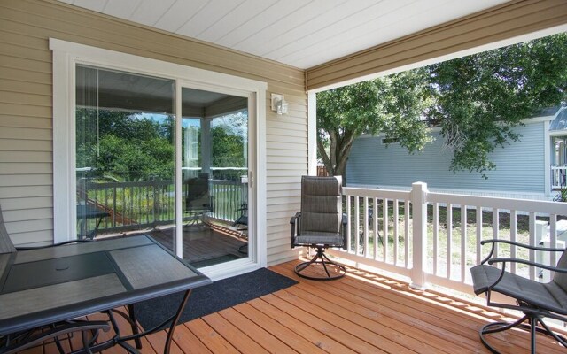 Lake House #17