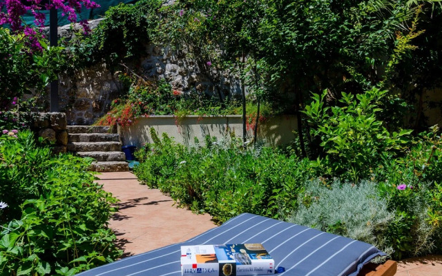 Private Garden Apartment Dubrovnik