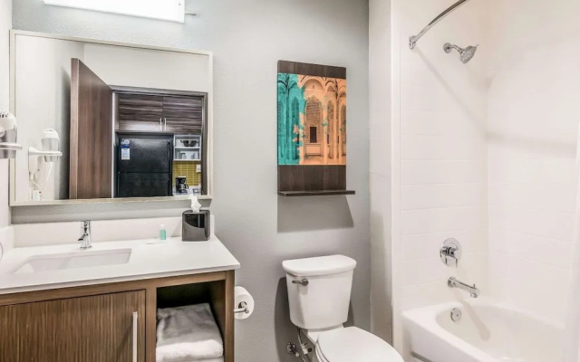 MainStay Suites