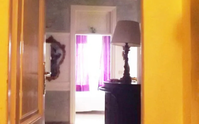 Vatican Chic Luxury BB