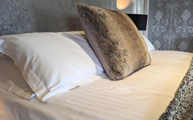 Shaw Hill Golf Resort & Spa Hotel