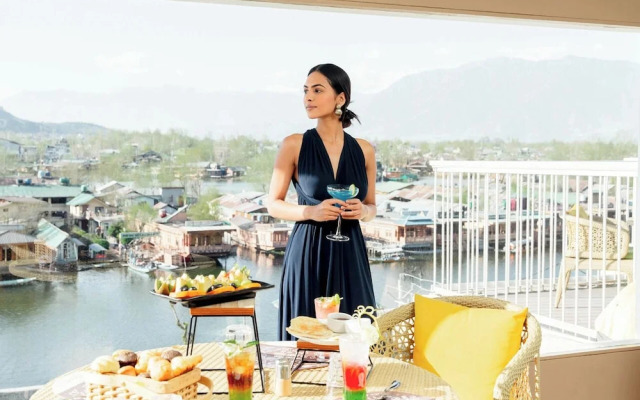 Bloom Boutique - Dal Lake