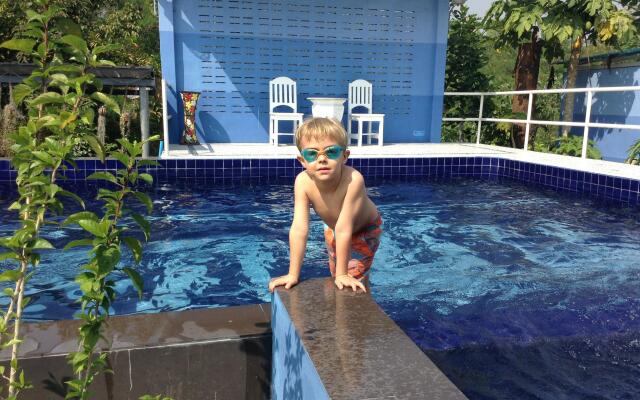Lake Scene Resort