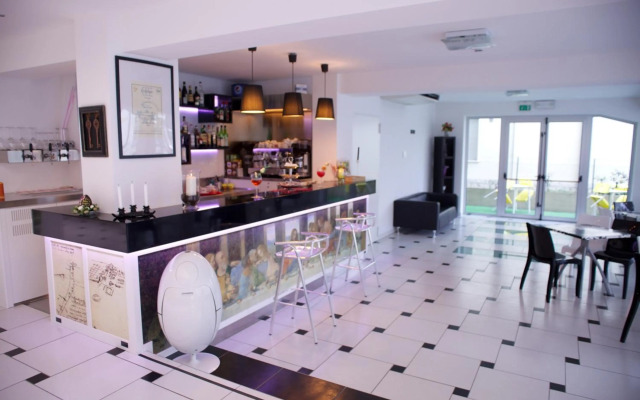 Hotel Leonardo