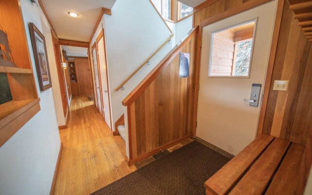 Tennis Townhomes 1326