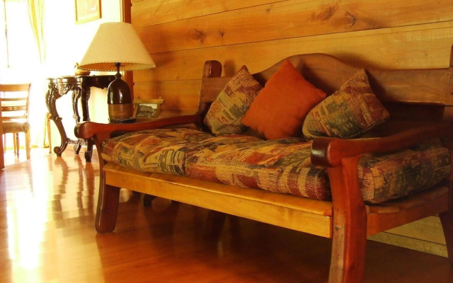 Hotel Lodge Landhaus Pucon