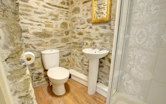 Pentre Farmhouse