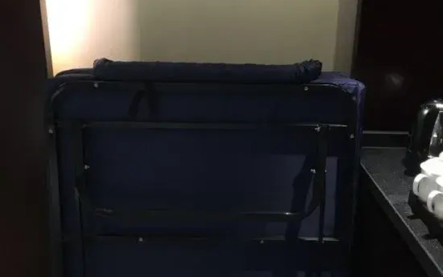 Jun Yi Hotel