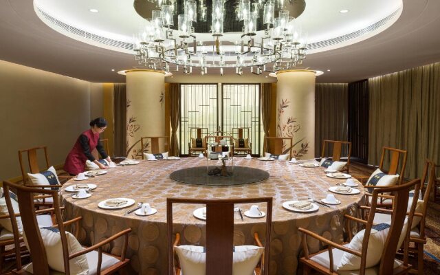 Отель Swissôtel Guangzhou