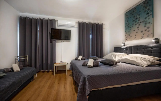Sonia Rooms