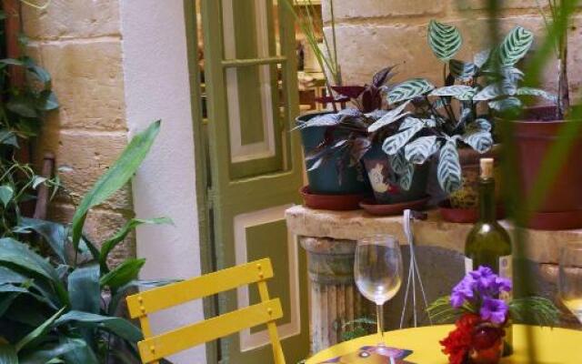 Myrtle Suite - Valletta ground floor apartment