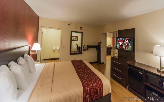 Red Roof Inn PLUS+ Raleigh Downtown – NCSU/Conv Center
