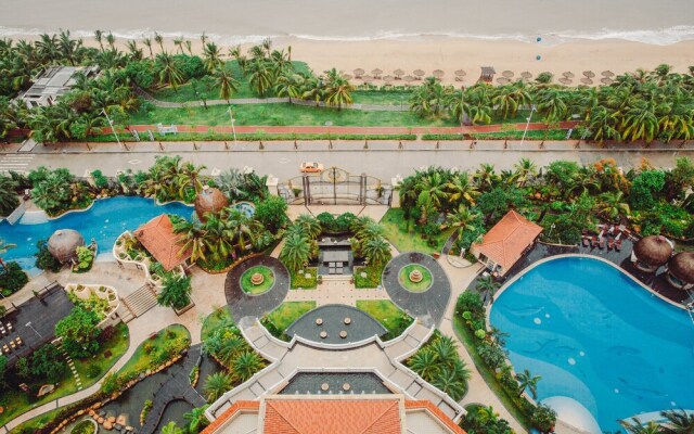 Sheraton Sanya Bay Resort