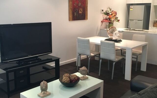 Luxury In The Sky On Hindmarsh Square