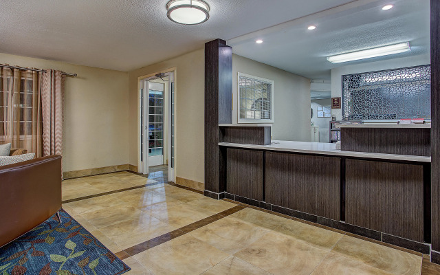Candlewood Suites Louisville Airport by IHG