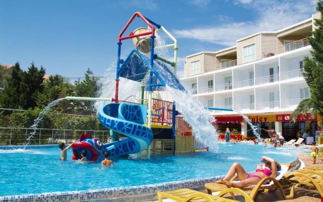 AF Hotel-Aqua Park