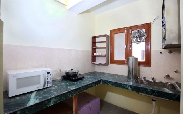 Somraj House by OYO Rooms