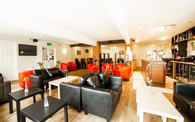 OYO White Horse Lodge Hotel, East Thirsk