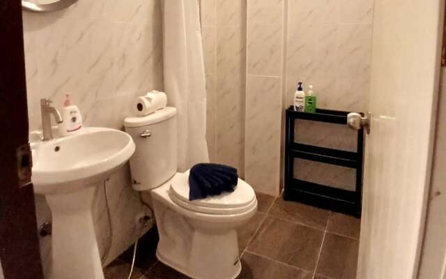 White House With 2br-1bath Near Kathu Water Fall