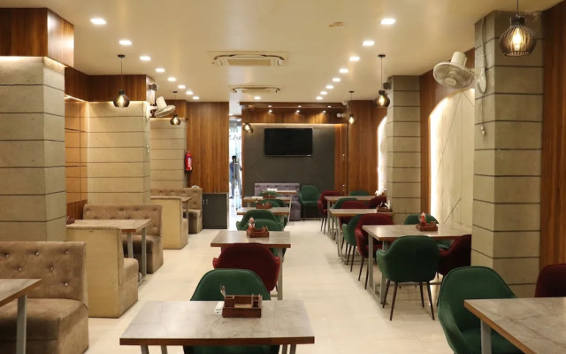Hotel Samrat