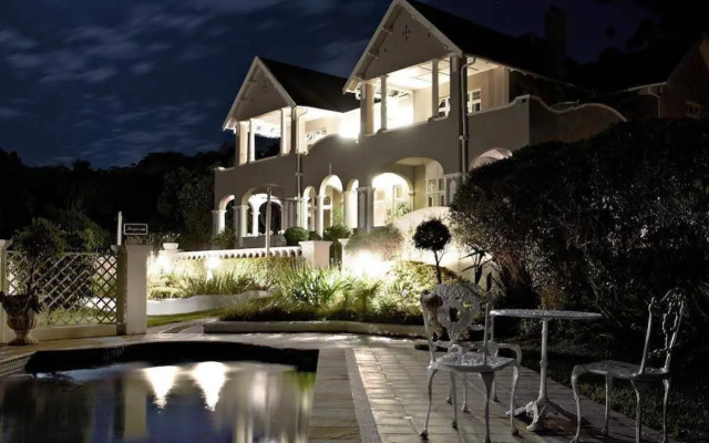 Parkes Manor