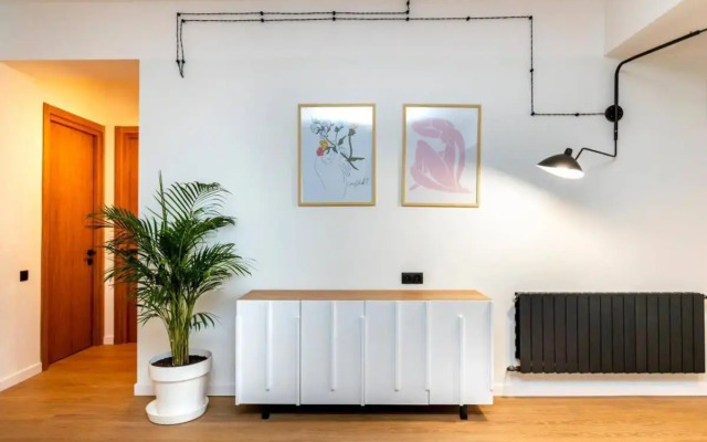 Stylish 2BR apt w huge terrace in Old Tbilisi