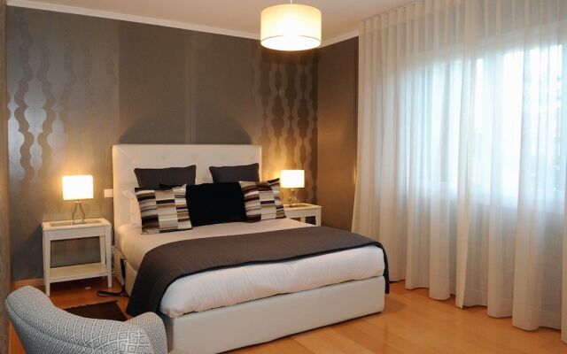 Vila do Vale by MHM